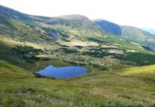 Озера Чорногори: які водойми заховані поміж Українських Карпат