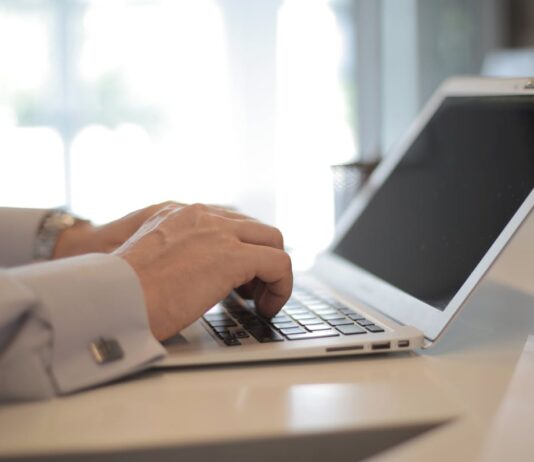 Азартні розваги в онлайн казино – відпочинок чи щось інше?